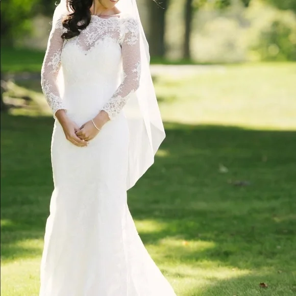 Romona Keveza Wedding Dress - Picture 4 of 5